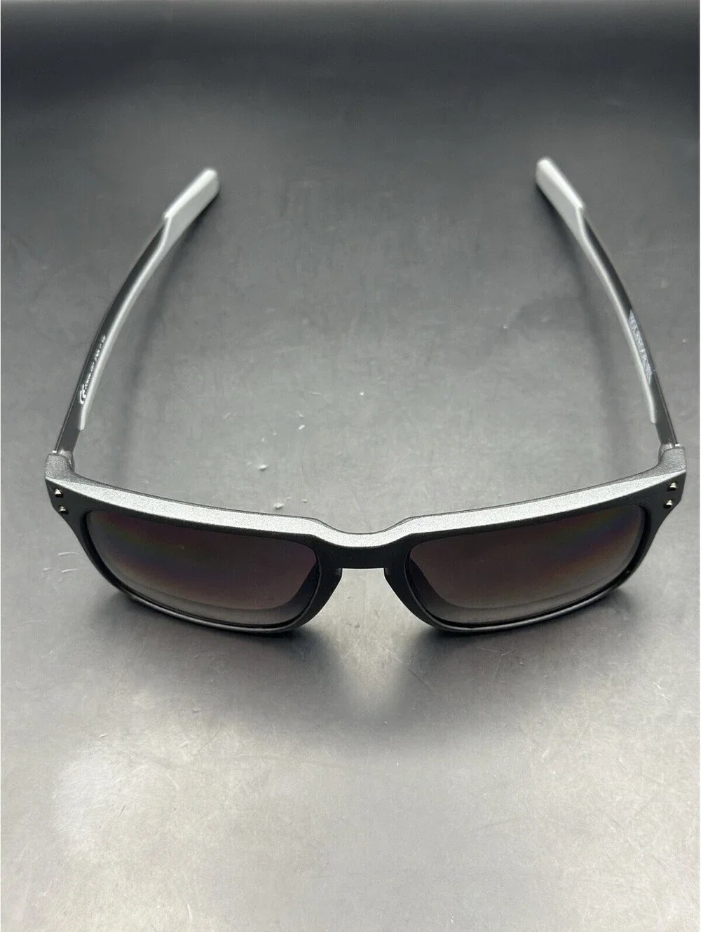 Oakley Holbrook Mix Metal Steel/Prizm Daily Polarized Lenses OO9384-1057